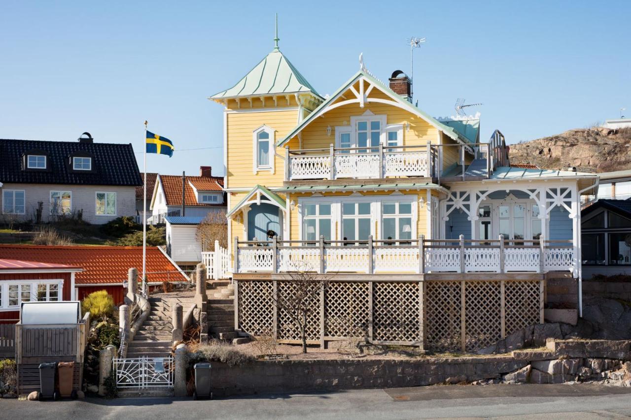 Strandflickornas Annex Gula Villan Люсечиль Экстерьер фото